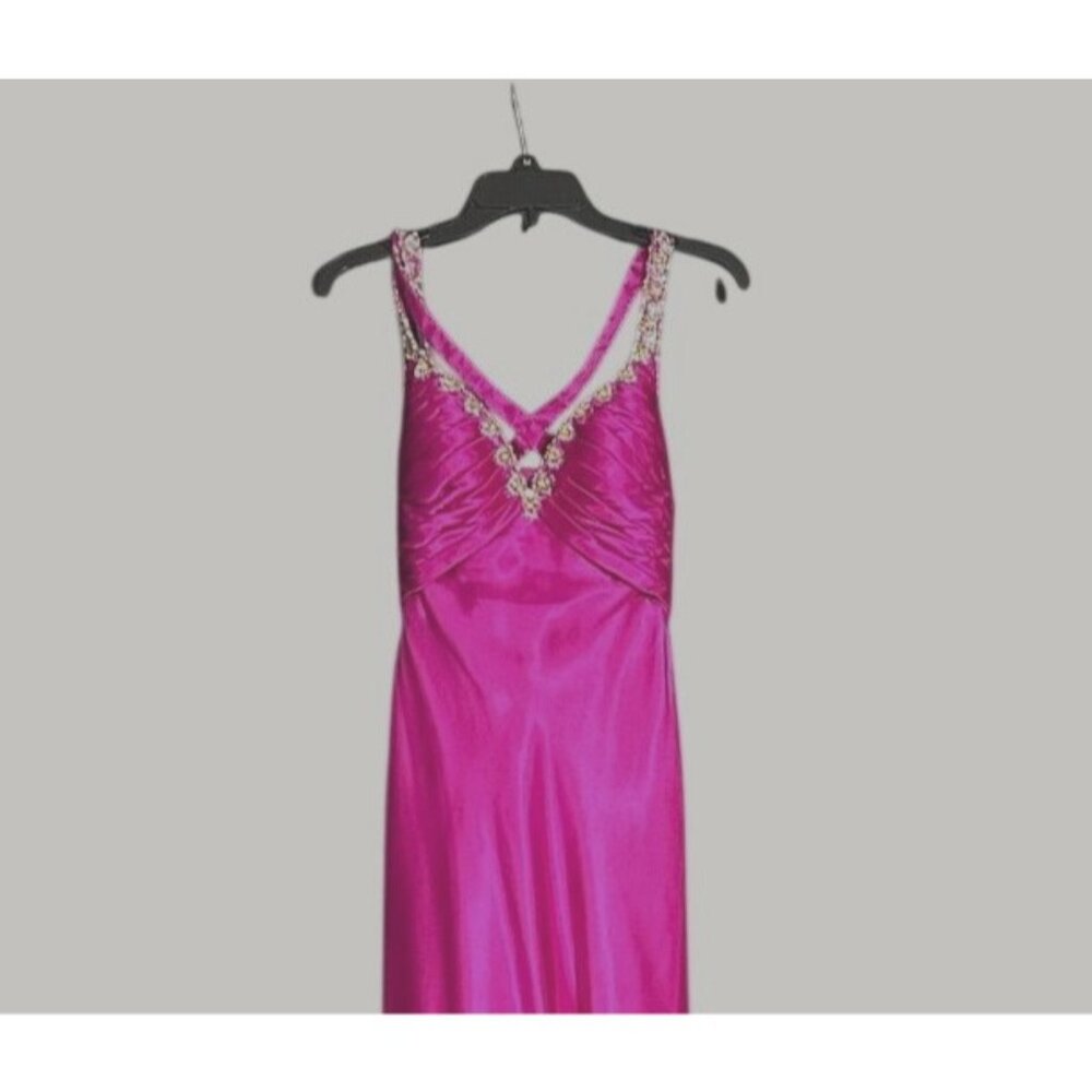 Vintage Mori Lee Y2K Fuchsia Formal Gown With Rhinestone Straps & Ruched Bodice - Picture 3 of 4
